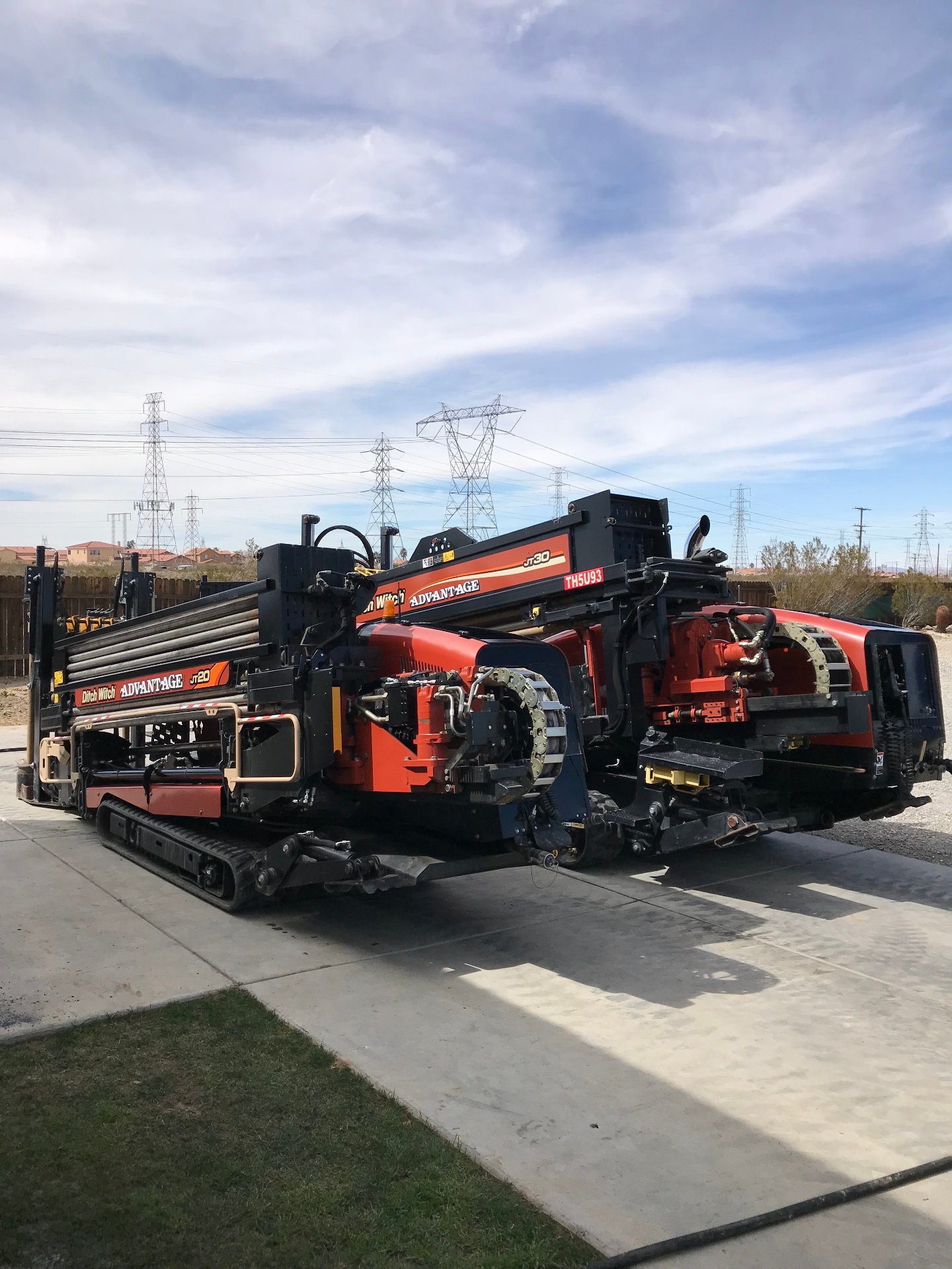 JT20 and JT30 Advantage rigs staged side-by-side at the Victorville yard